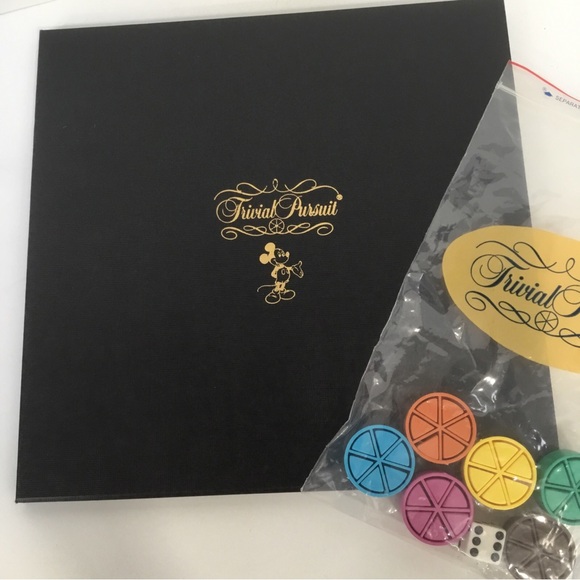 TRIVIAL PURSUIT Walt Disney Family Edition 1985 Master Game TRIVIA COMPLETE VTG - Picture 7 of 8